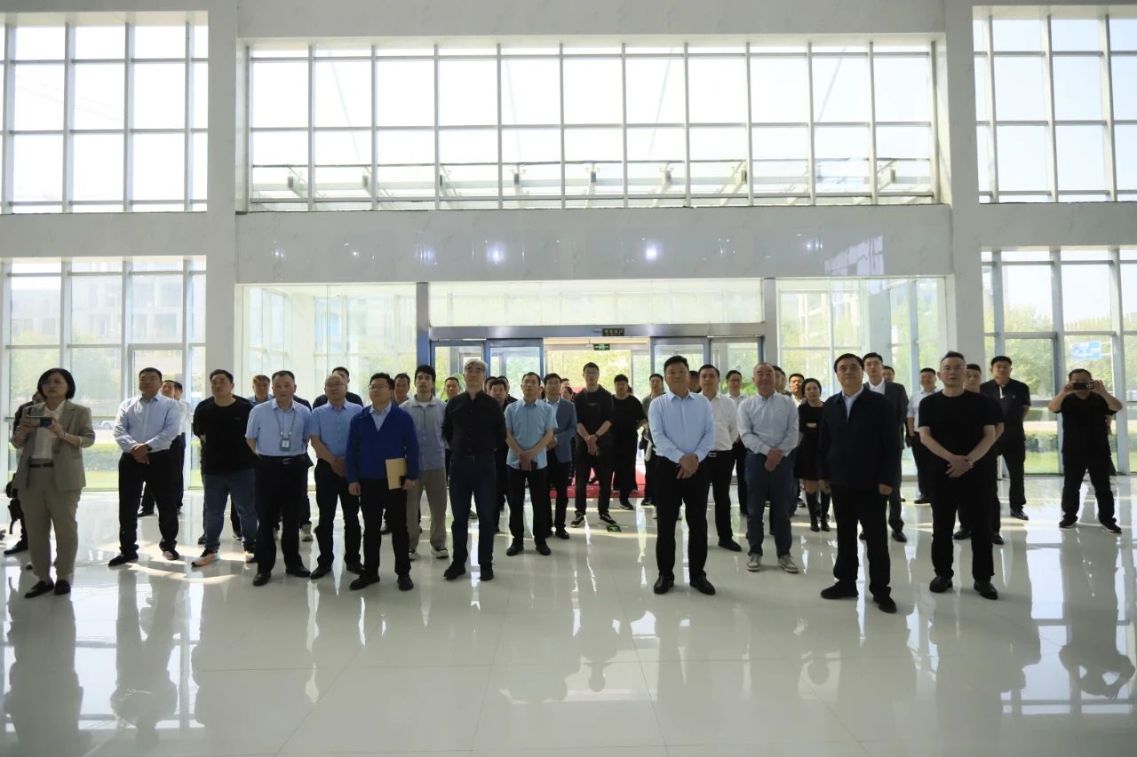 河南省2024國(guó)家“學(xué)生飲用奶計(jì)劃”推廣工作推進(jìn)會(huì)在鄭州成功舉辦! 河南省2024國(guó)家“學(xué)生飲用奶計(jì)劃”推廣工作推進(jìn)會(huì)在鄭州成功舉辦!