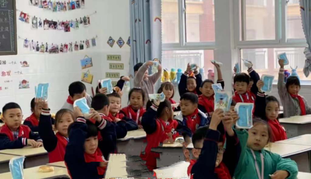 未來可期 健康護航丨花花牛乳業集團取得學生飲用奶常、低溫發酵乳生產資質