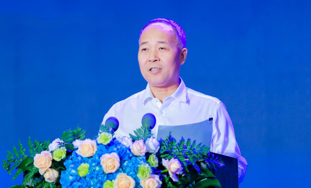 啟航新征程 點(diǎn)亮新賽道丨花花牛乳業(yè)集團(tuán)參加第十四屆中國(guó)奶業(yè)大會(huì)暨D20峰會(huì),榮獲“中國(guó)乳制品生產(chǎn)企業(yè)現(xiàn)代化等級(jí)5A級(jí)”評(píng)定殊榮 啟航新征程 點(diǎn)亮新賽道丨花花牛乳業(yè)集團(tuán)參加第十四屆中國(guó)奶業(yè)大會(huì)暨D20峰會(huì),榮獲“中國(guó)乳制品生產(chǎn)企業(yè)現(xiàn)代化等級(jí)5A級(jí)”評(píng)定殊榮