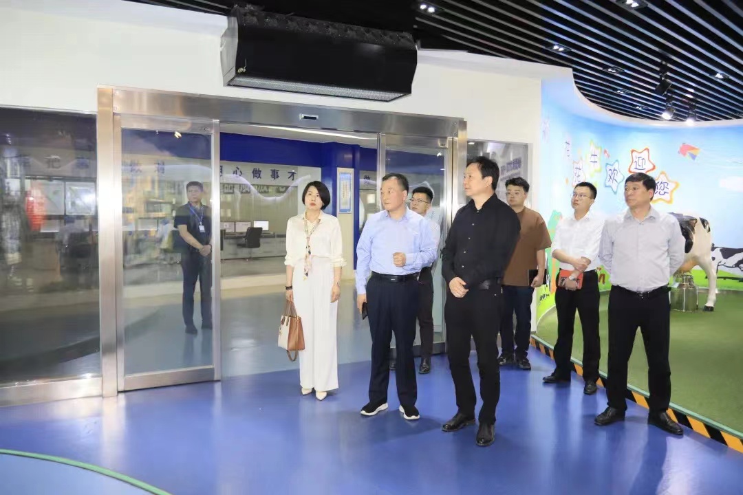 花花牛丨北京家音順達蒞臨花花牛乳業集團參觀訪談 花花牛丨北京家音順達蒞臨花花牛乳業集團參觀訪談