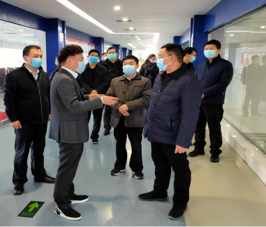 省委統(tǒng)戰(zhàn)部副部長張紅林一行蒞臨花花牛乳業(yè)集團(tuán) 調(diào)研復(fù)工復(fù)產(chǎn)暨二七區(qū)民營經(jīng)濟(jì)發(fā)展工作座談會 省委統(tǒng)戰(zhàn)部副部長張紅林一行蒞臨花花牛乳業(yè)集團(tuán) 調(diào)研復(fù)工復(fù)產(chǎn)暨二七區(qū)民營經(jīng)濟(jì)發(fā)展工作座談會