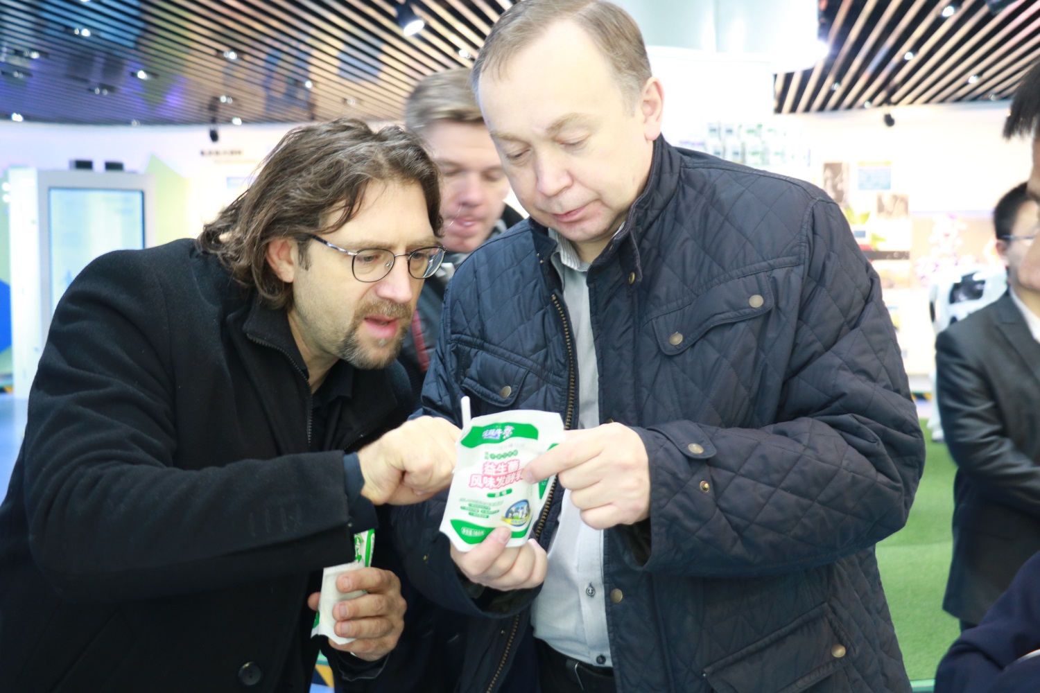 波蘭BZK集團(tuán)參觀訪問(wèn)花花牛 波蘭BZK集團(tuán)參觀訪問(wèn)花花牛