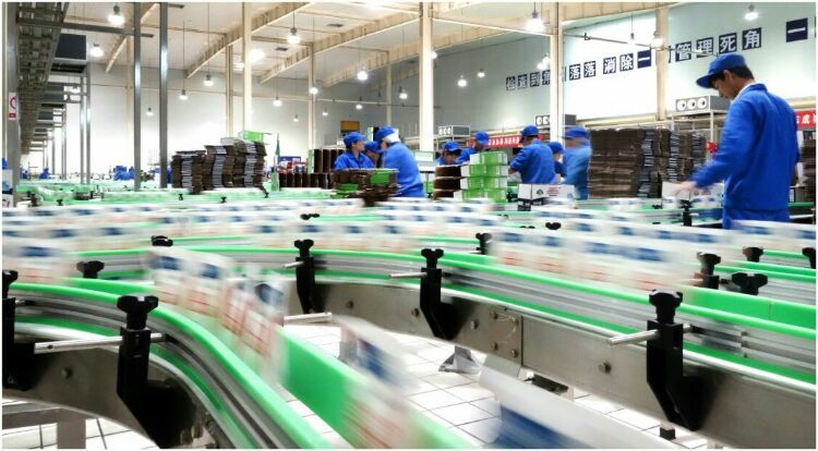 走進(jìn)工廠 走進(jìn)工廠