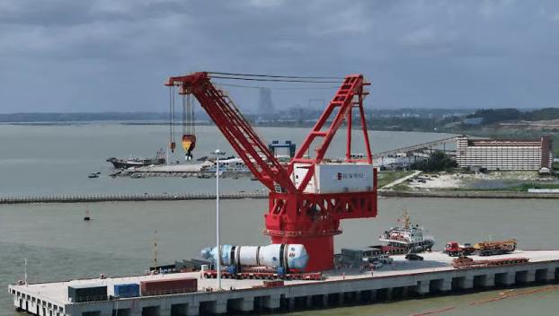 重量級(jí)“蒸汽管家”入駐，廉江核電1號(hào)機(jī)組關(guān)鍵設(shè)備運(yùn)抵現(xiàn)場(chǎng)