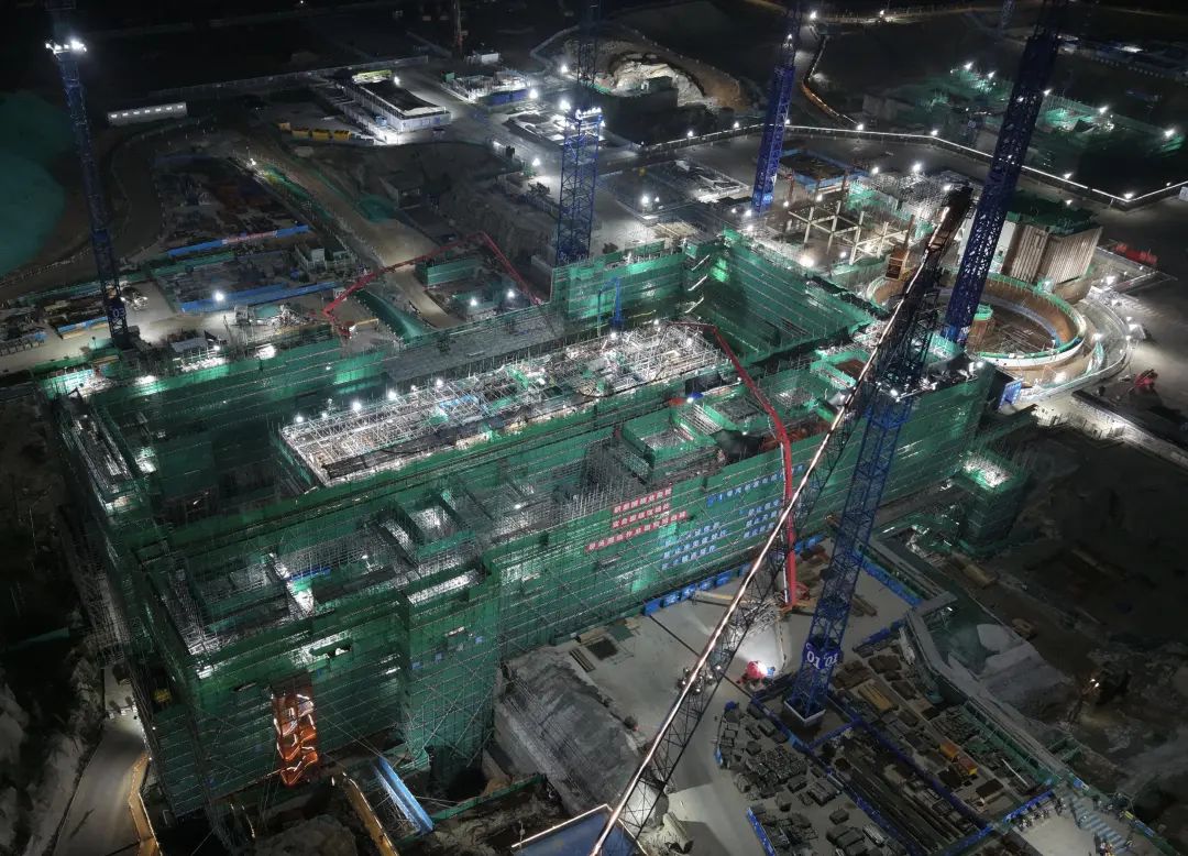 陸豐核電1號(hào)機(jī)組常規(guī)島汽機(jī)臺(tái)板混凝土澆筑順利完成