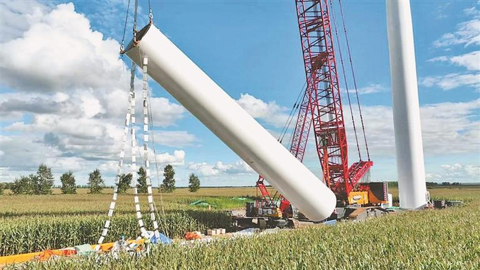 中國能建愛輝200MW一期風(fēng)電項(xiàng)目風(fēng)機(jī)開始吊裝