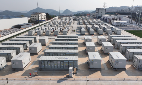 全國首個(gè)大型鋰鈉混合儲(chǔ)能站在云南建成