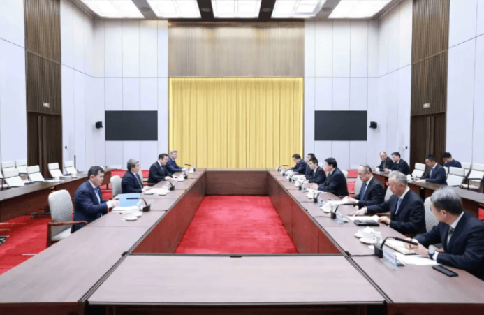 中國國家電網(wǎng)公司董事長張智剛會見哈薩克斯坦電網(wǎng)公司董事會主席納比·艾特扎諾夫