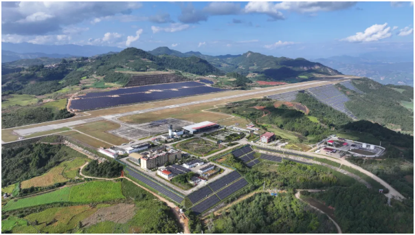 云南省首個機場集中式光伏項目投產發電